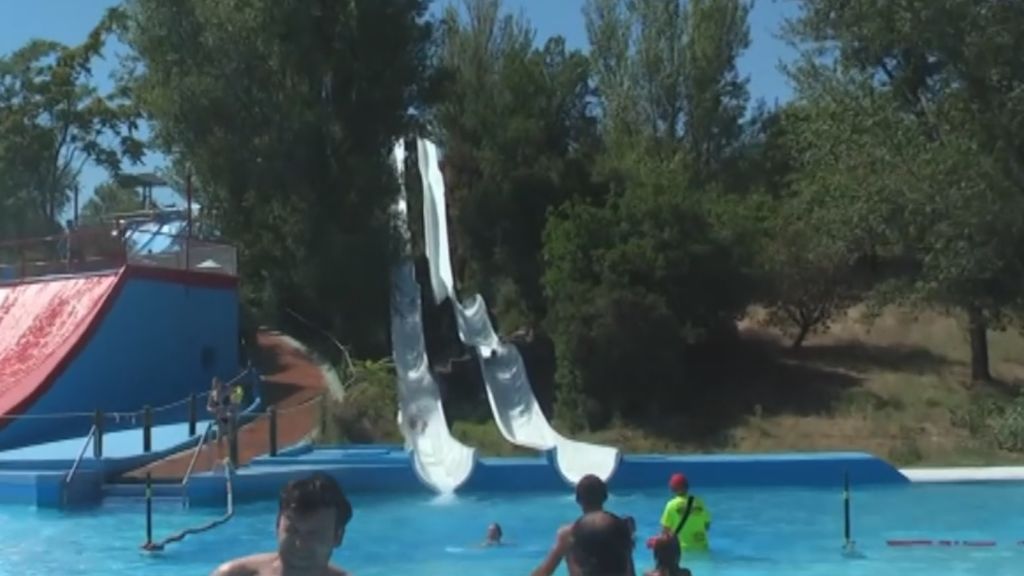 Un menor de 5 años en estado grave tras casi morir ahogado en un parque acuático de Madrid