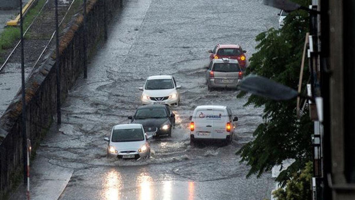 Alerta por tormentas en Galicia: Ourense amanece inundada