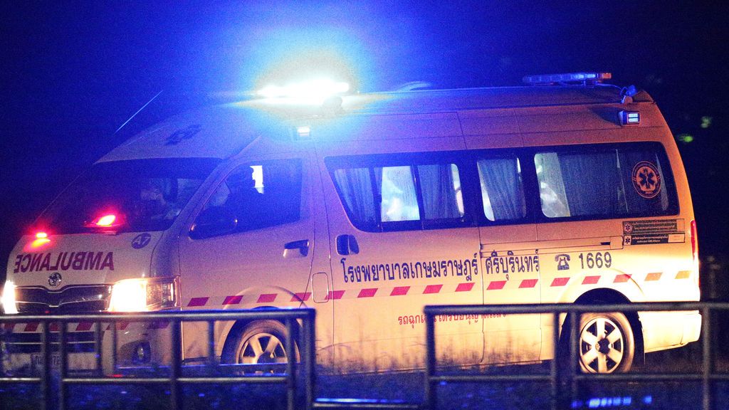 Éxito de la primera parte del rescate de los niños atrapados en una cueva en Tailandia