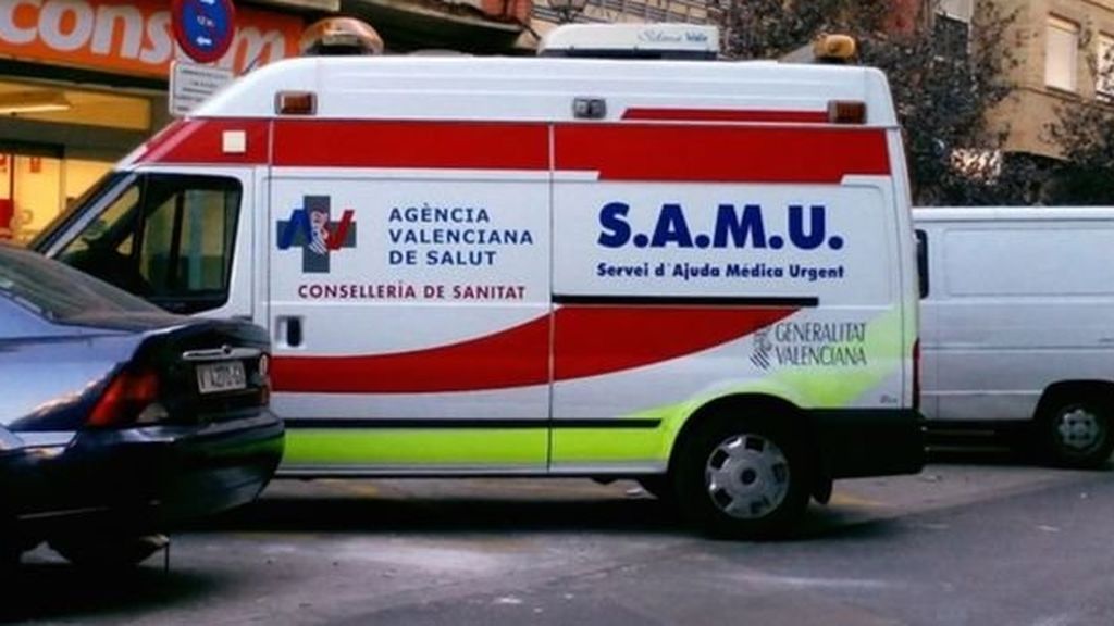 Un autobús atropella mortalmente a un peatón en Valencia Un autobús atropella mortalmente a un peatón en Valencia