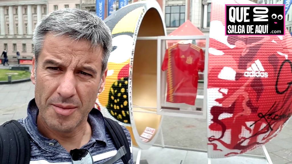 Un paseo por Moscú con Nico Abad y una misión imposible: olvidarse del Mundial por un día