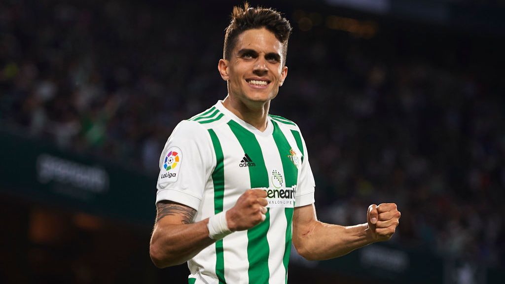 La broma de Bartra en redes sociales en la que 'descubre' que el nuevo fichaje del Betis es Buffon