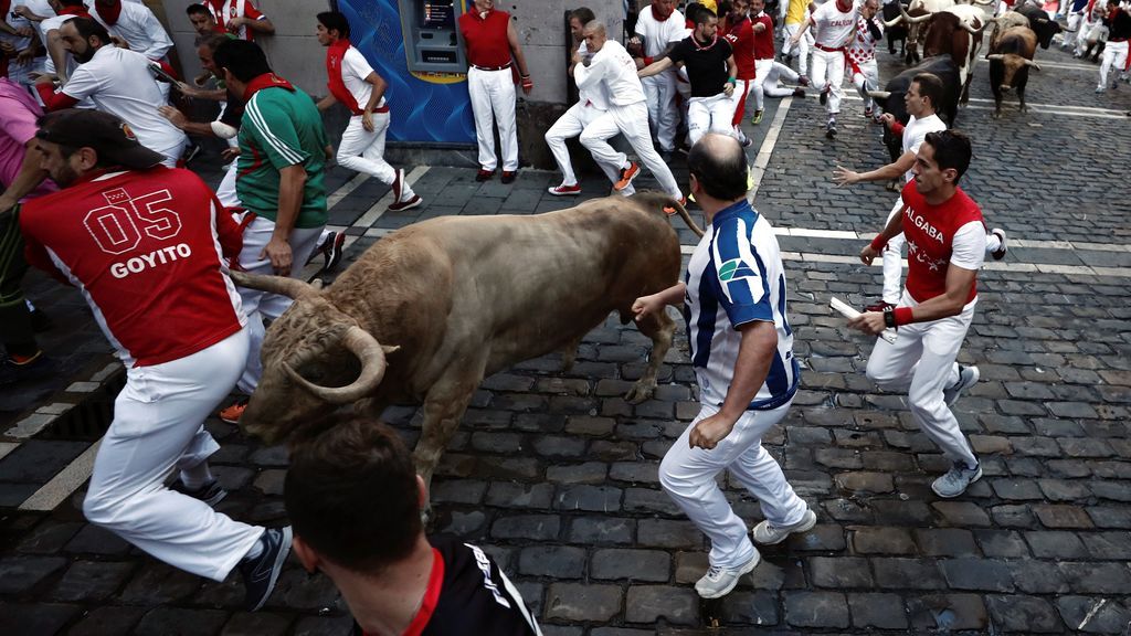 Complicado quinto encierro de los de Núñez del Cuvillo en Sanfermines Complicado quinto encierro de los de Núñez del Cuvillo en Sanfermines