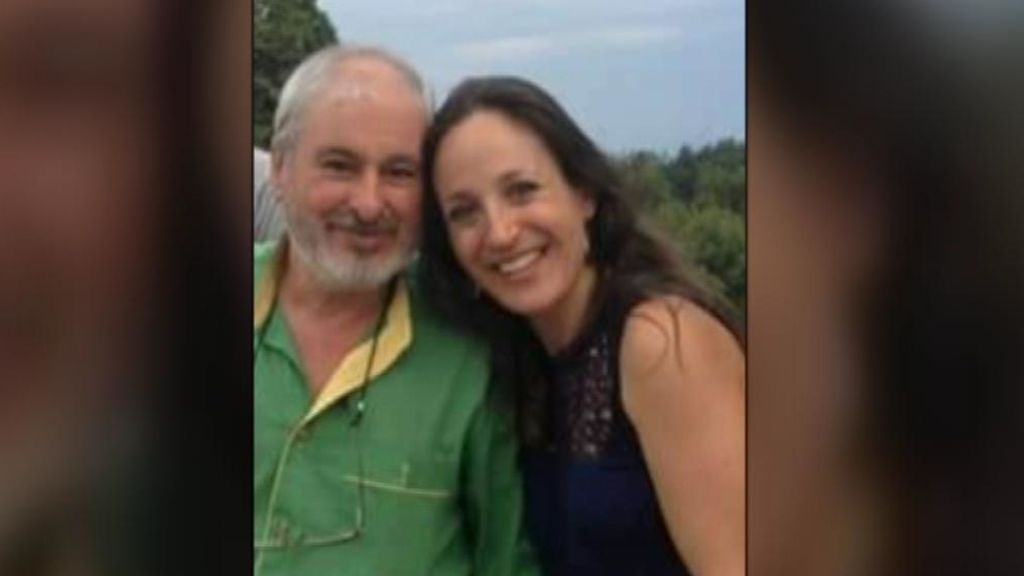 La familia asesinada en Pau será repatriada a España