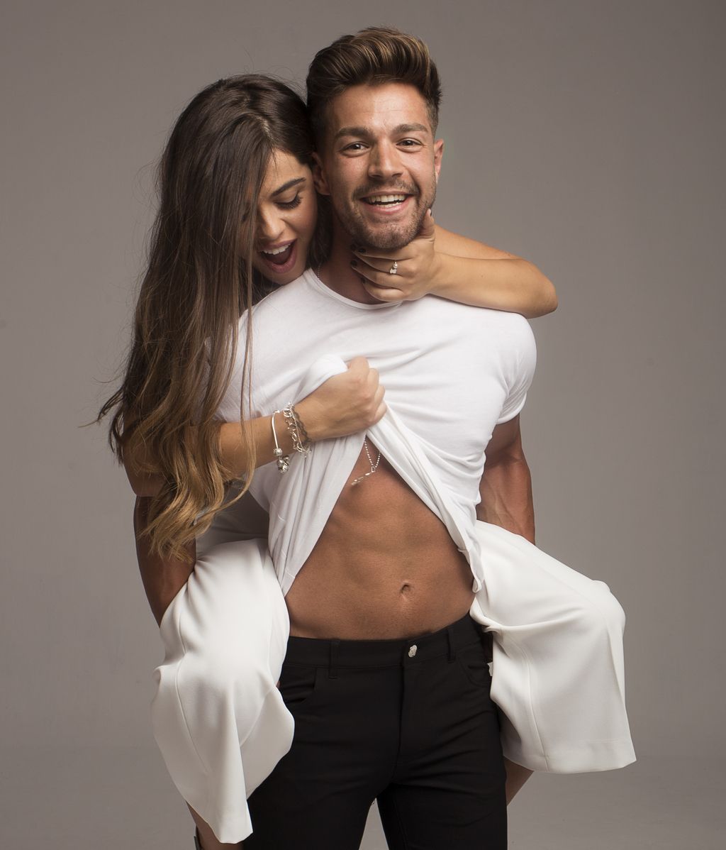 Las imágenes de la sesión de fotos de Violeta con David y Pedro Las imágenes de la sesión de fotos de Violeta con David y Pedro