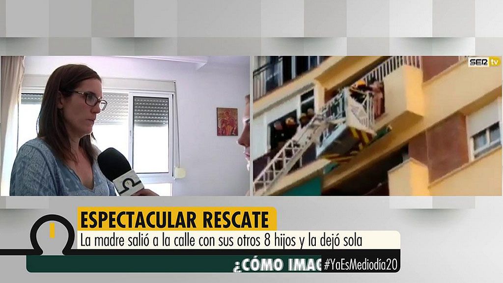 Espectacular rescate: Los bomberos rescatan a una niña de cinco años colgando del balcón de un octavo piso en Málaga