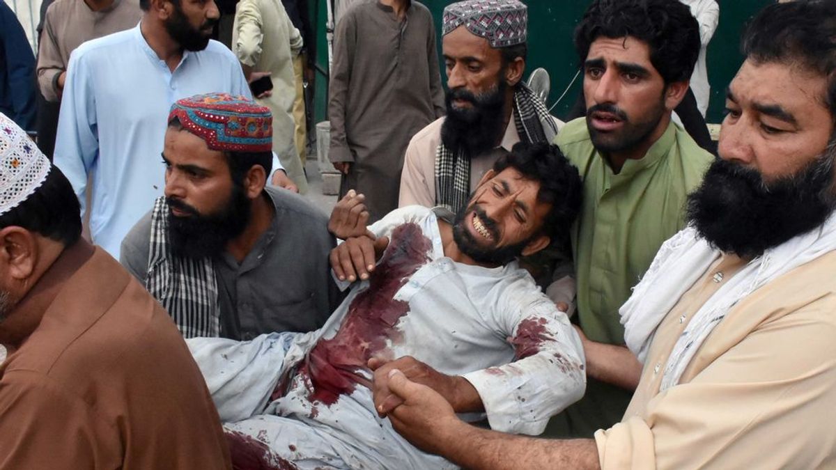 70 muertos y 120 heridos en un atentado suicida contra un candidato electoral en Paquistán