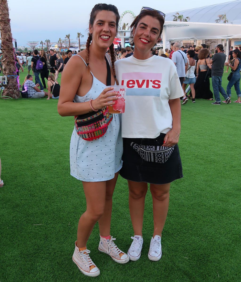 Shorts, estampados hawaianos y bien de glitter: lo más granado del 'street style' del Mad Cool 2018