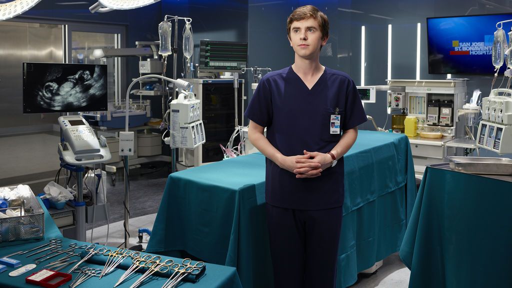 Freddie Highmore es Shaun Murphy en 'The good doctor'.