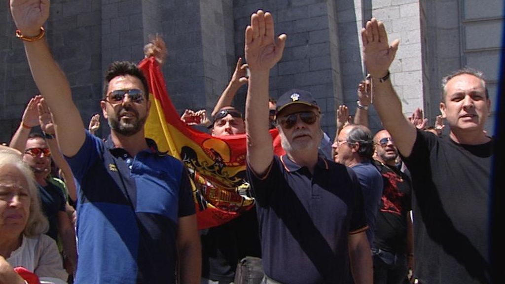 Franquistas contra la exhumación de Franco