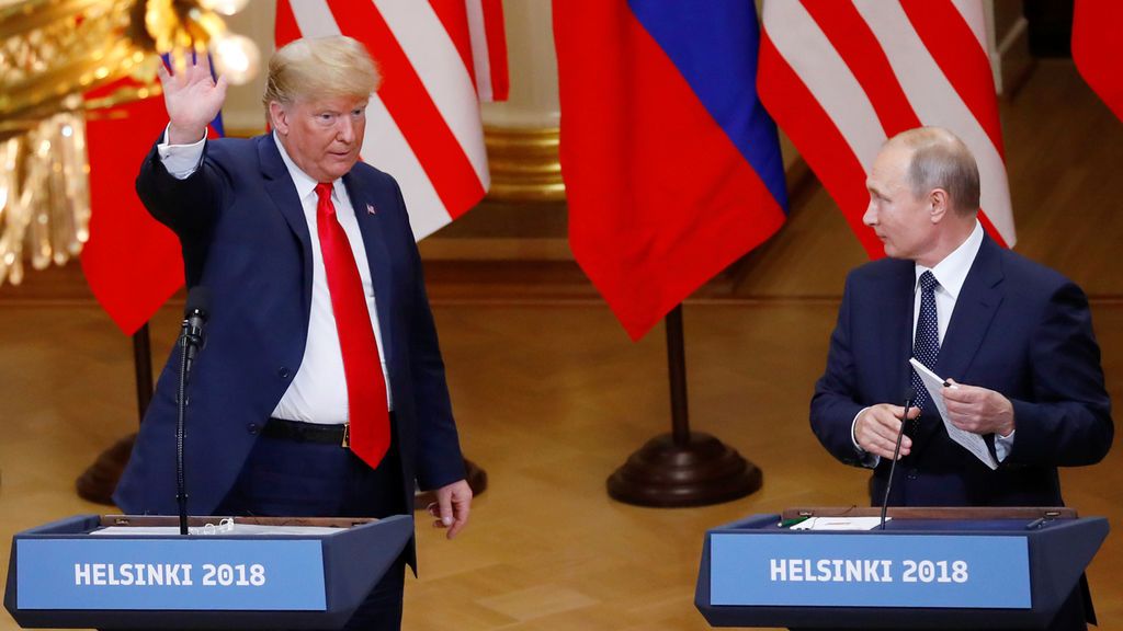 Trump da un giro a su política exterior y da total credibilidad a Putin sobre la injerencia rusa