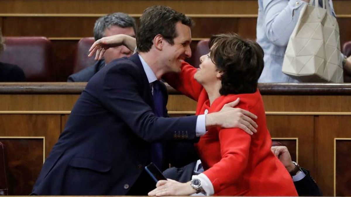 Santamaría y Casado se reúnen en la sede de  Génova a tres días del congreso que decidirá el sucesor de Rajoy