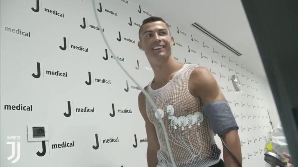 Los aficionados blancos contestan a Cristiano tras sus palabras