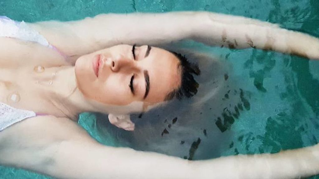 Blanca Suárez y su percance bajo el agua con un bikini palabra de honor
