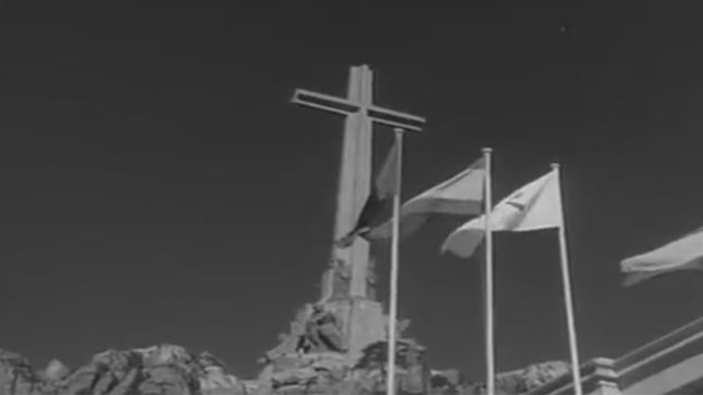 El Valle de los Caídos durante su inauguración