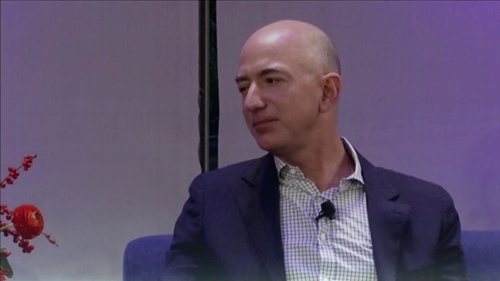 El creador de Amazon lidera la lista Forbes de los más ricos del planeta con una fortuna histórica