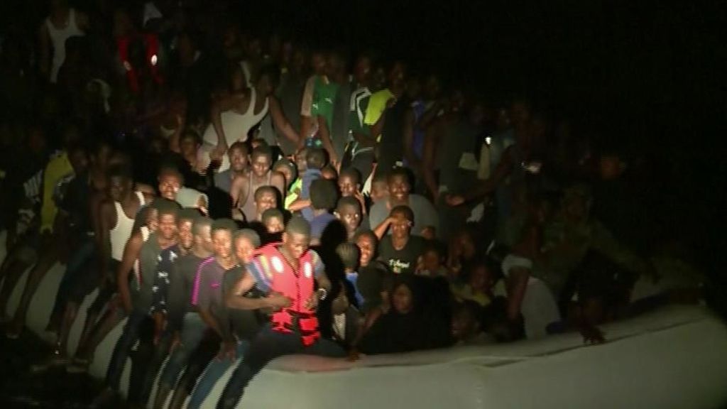 Rescatados in extremis tras 3 días a la deriva en el Mediterraneo