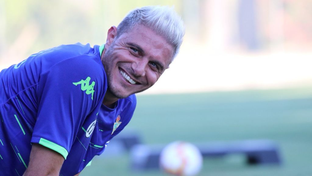 El show de Joaquín en rueda de prensa: "Voy a hablar con la Liga a ver si me deja poner en la camiseta 'Hulio'"