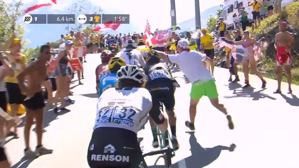 ¡Lamentable! El intento de agresión de un aficionado a Froome durante el Tour de Francia