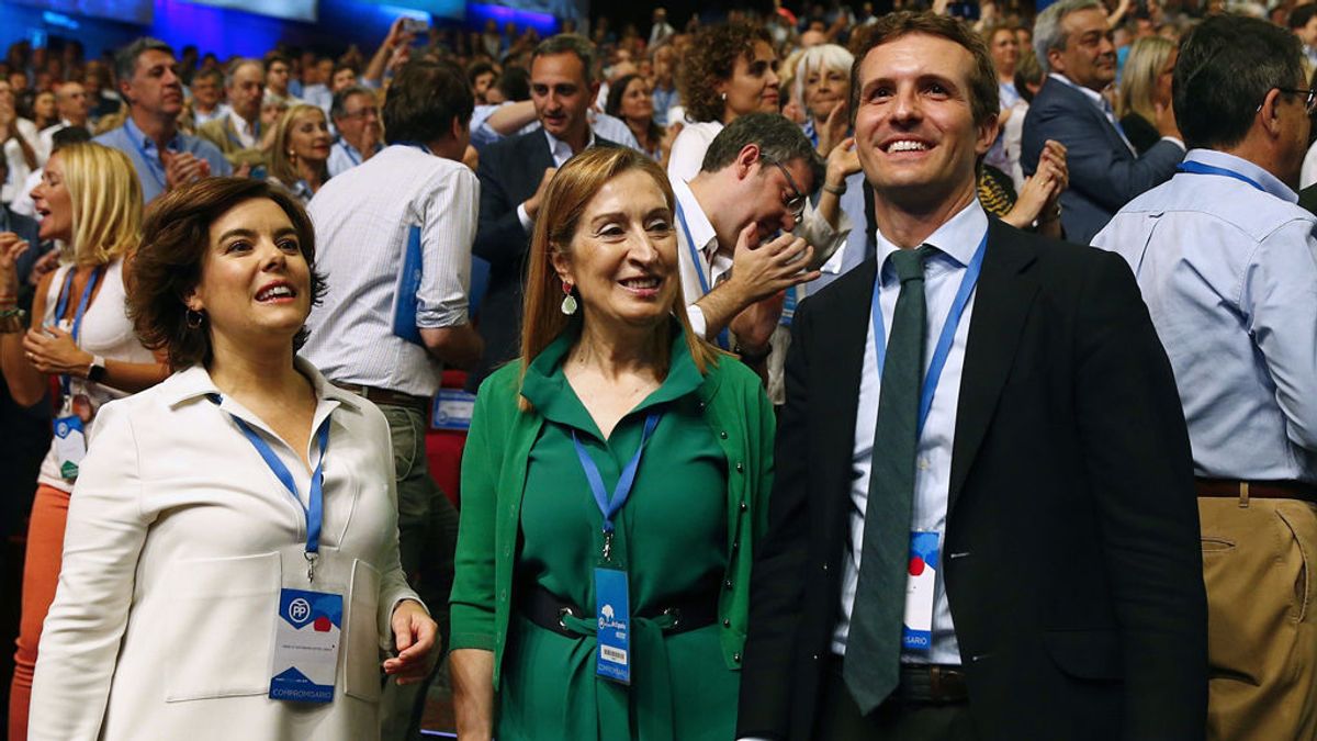 Casado y Santamaría pugnan por el favor de los compromisarios para liderar el PP