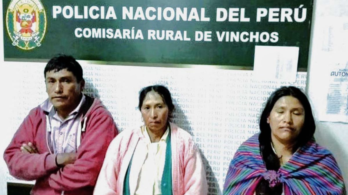 Detienen a tres hermanos en Perú por matar a su madre en un ritual satánico Detienen a tres hermanos en Perú por matar a su madre en un ritual satánico