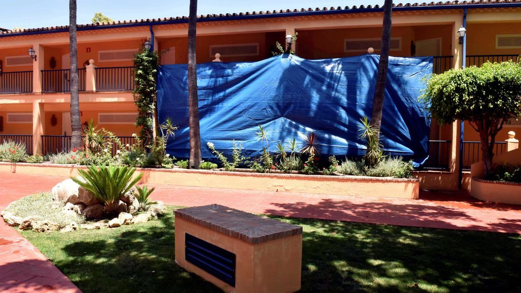 Investigan la aparición de un cuerpo calcinado en la habitación de un hotel de Marbella