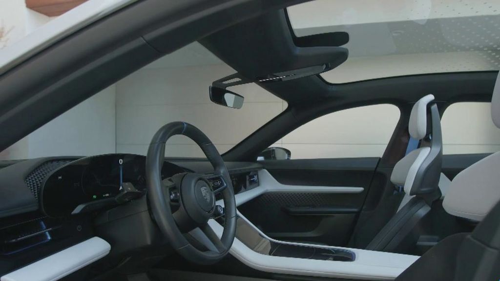 Así es el impresionante Taycan, el concept car eléctrico de Porsche