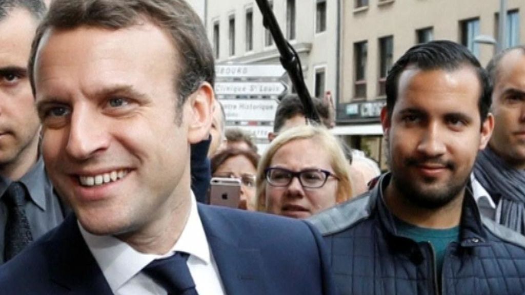 El guardaespaldas de Macron desata una tormenta política en Francia