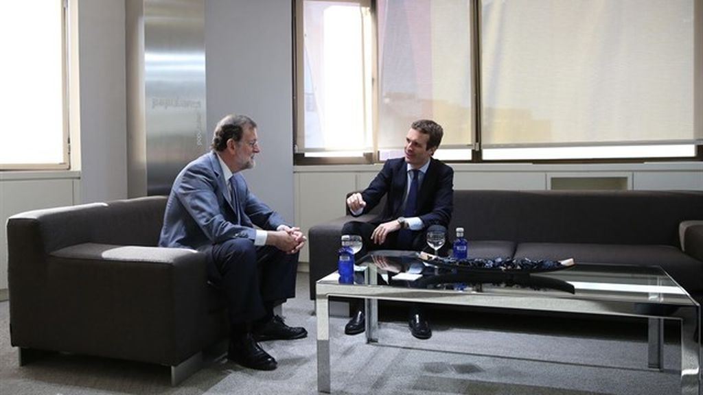 Pablo Casado se reúne con Rajoy y culmina el traspaso de poder
