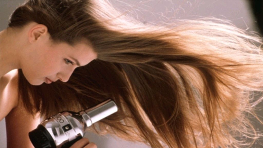 blow-drying-hair2