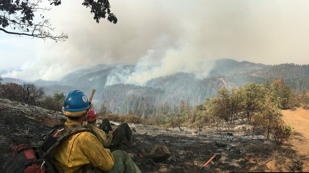 El incendio forestal Ferguson se acerca al parque nacional Yosemite