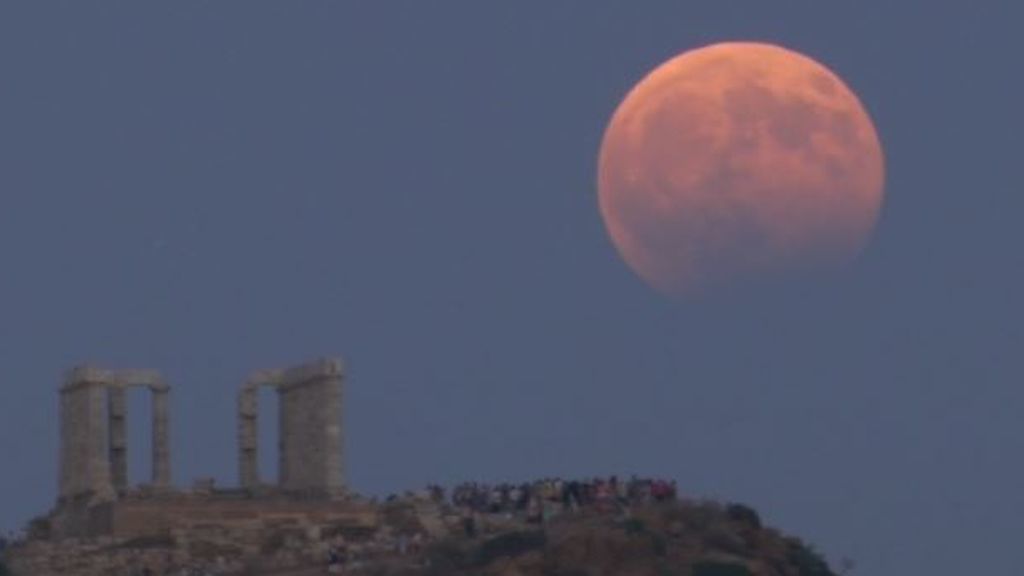 El eclipse lunar más largo del siglo: llega la conocida luna de sangre