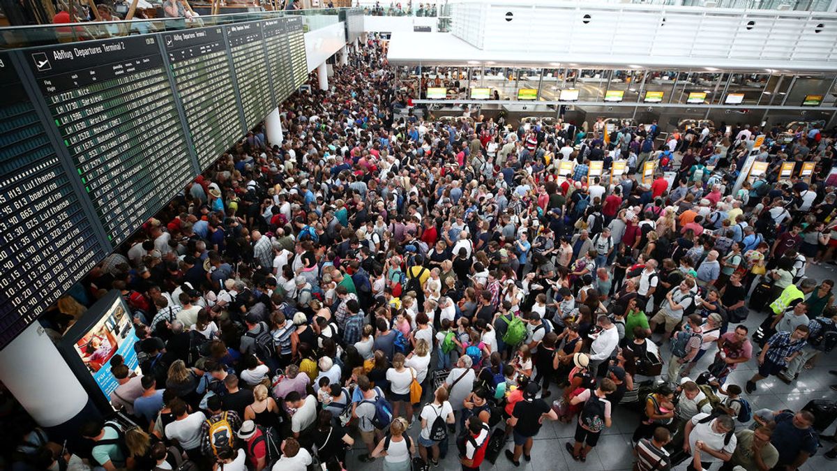 Grandes colas en el aeropuerto de Múnich después de que una mujer se ‘colara’ en la zona de seguridad