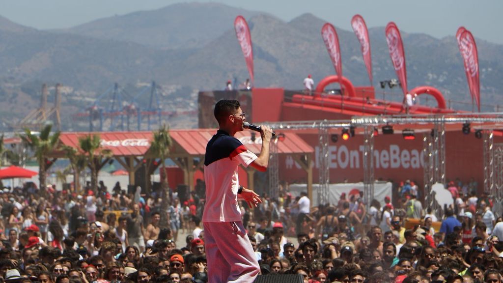 Danny Romero y todo el público, al ritmo de "Mo-tí-va-te, mo-tí-va-te"