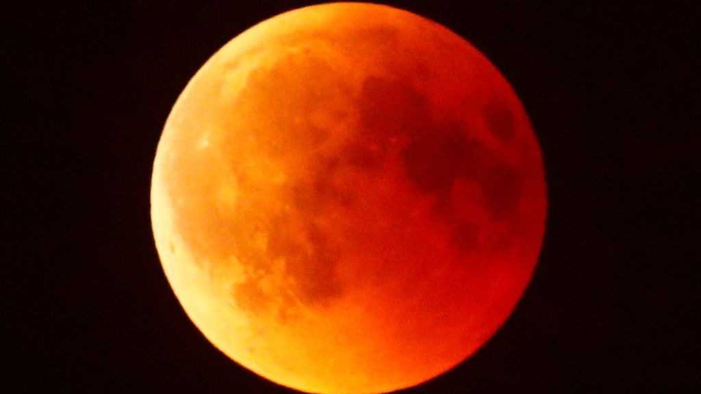 El eclipse lunar más largo del mundo