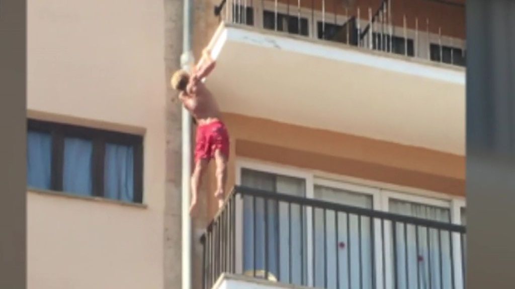 El Spiderman del 'balconing' en Mallorca