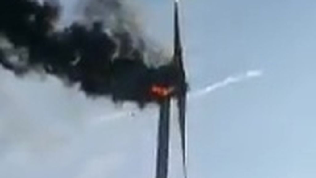 Arde un aerogenerador en Navarra ocasionando un incendio forestal