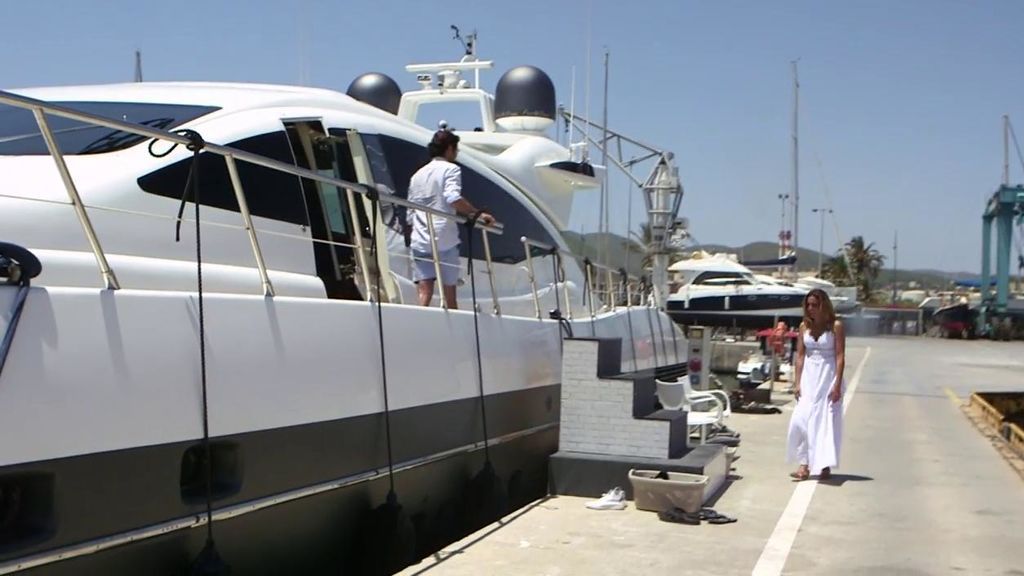 Las dos caras de Ibiza: millonarios y trabajadores empobrecidos coexisten en la isla