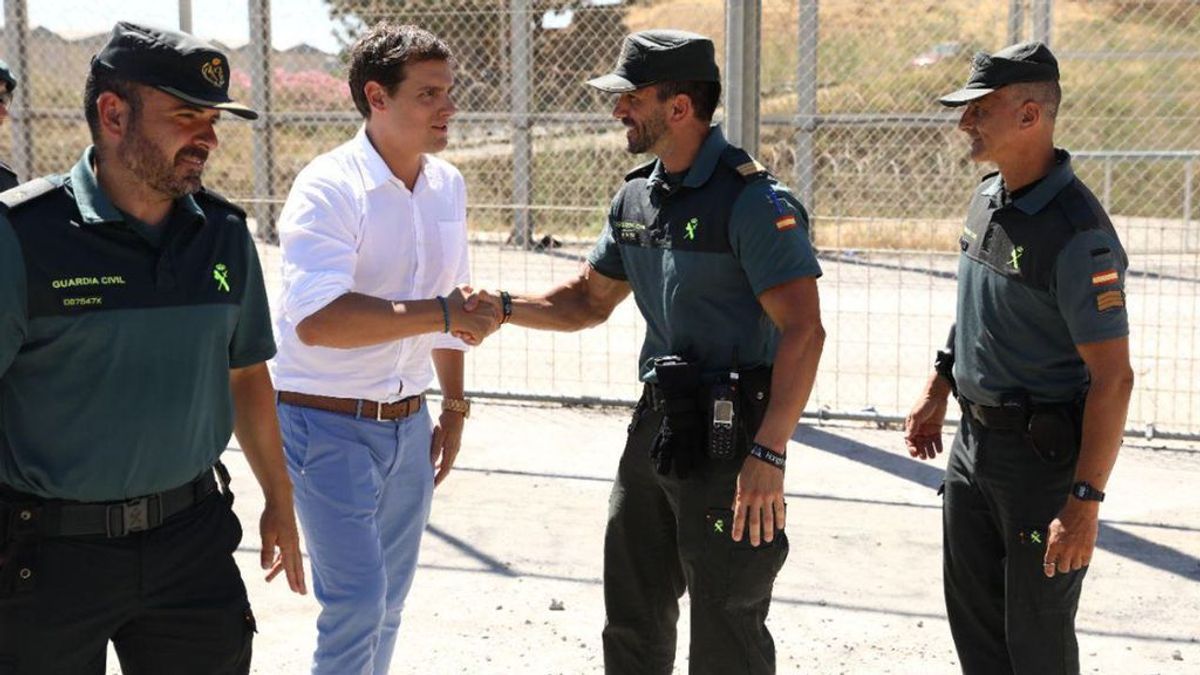 Rivera exige a Sánchez desde Ceuta que abandone el "buenismo" que genera "efecto llamada"