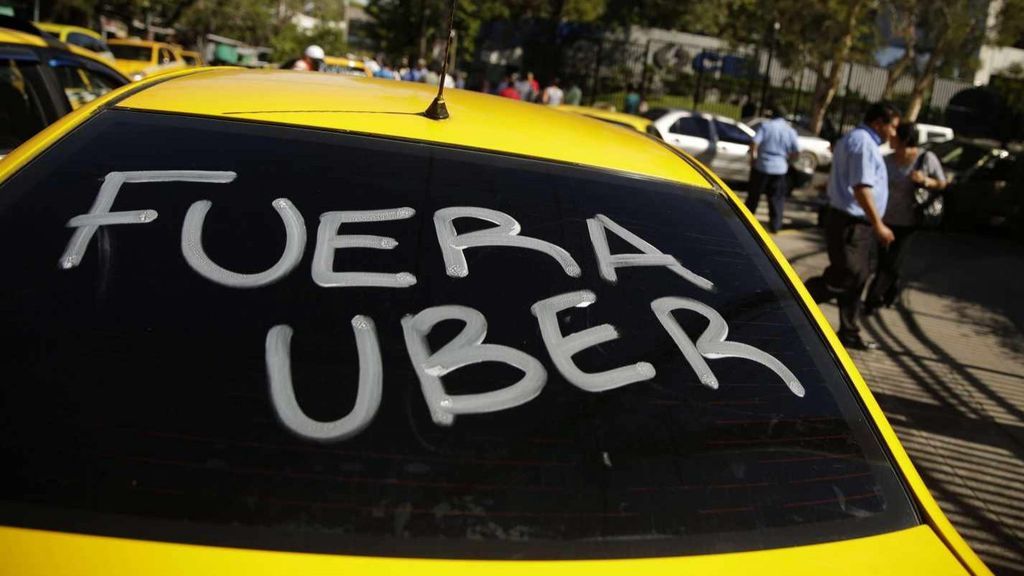 Taxis, Uber, Cabify, VTC: ¿quién es quién en el sector del transporte con conductor?