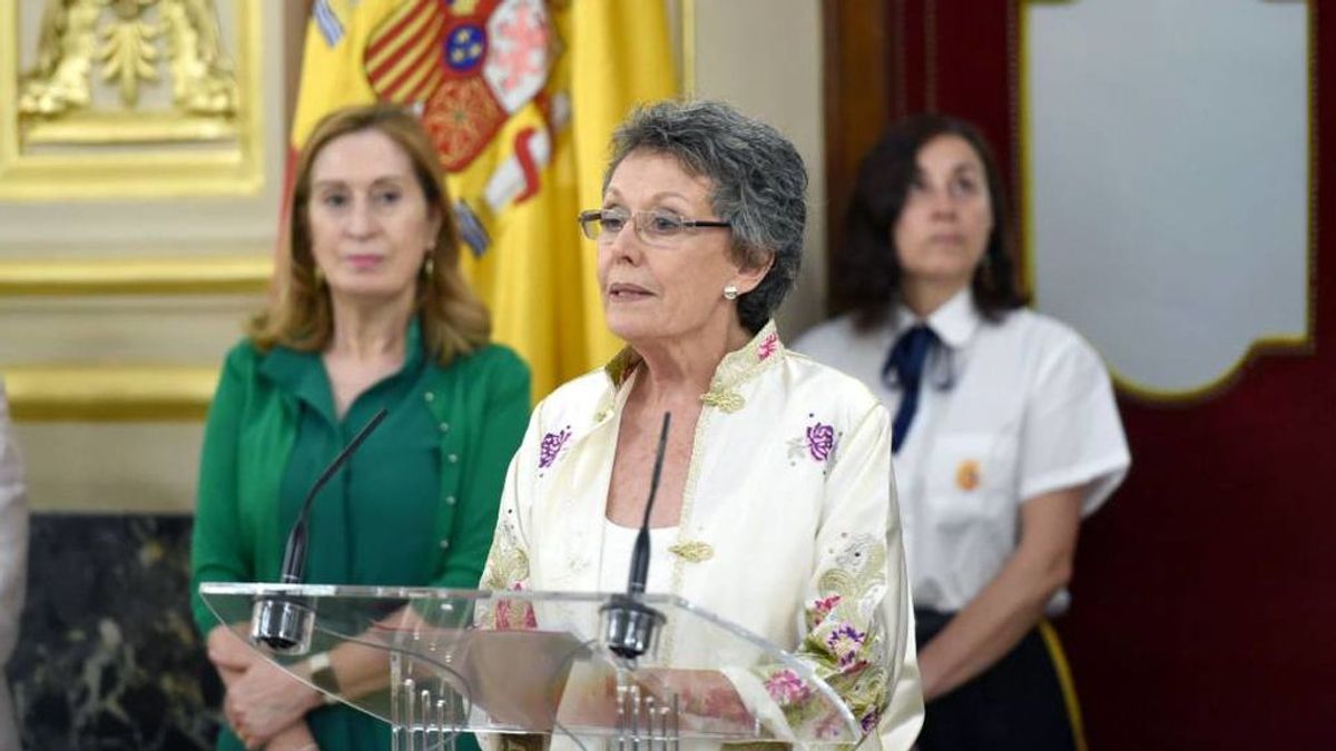 Rosa María Mateo, durante la toma de posesión del cargo de administradora única de RTVE en el Congreso de los Diputados el 30 de julio de 2018.