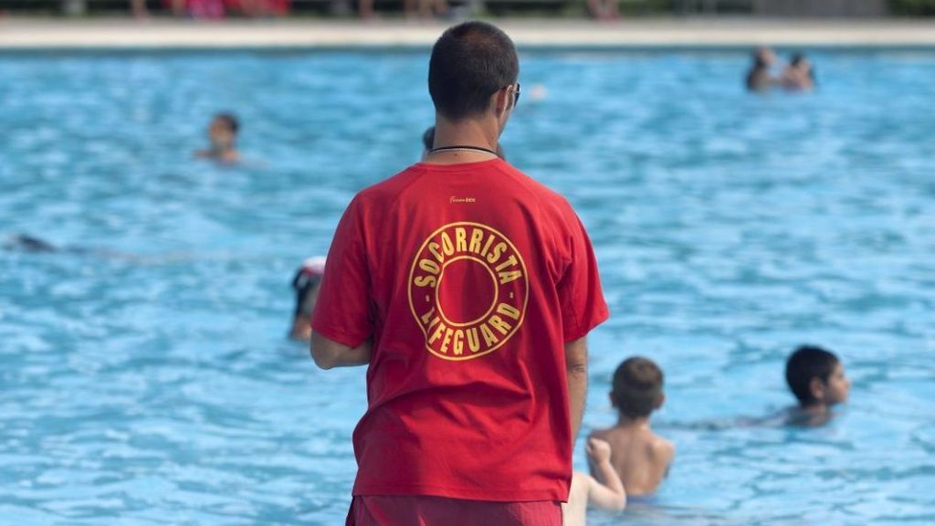 La tecnología acude en ayuda de los socorristas para evitar ahogamientos en las piscinas