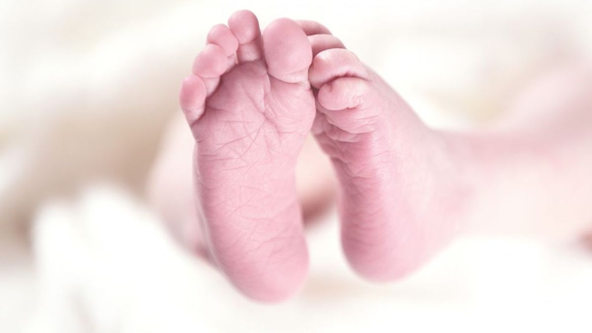 Aumentan las denuncias contra un pediatra de EEUU por abusar de menores, incluída una bebé de dos semanas