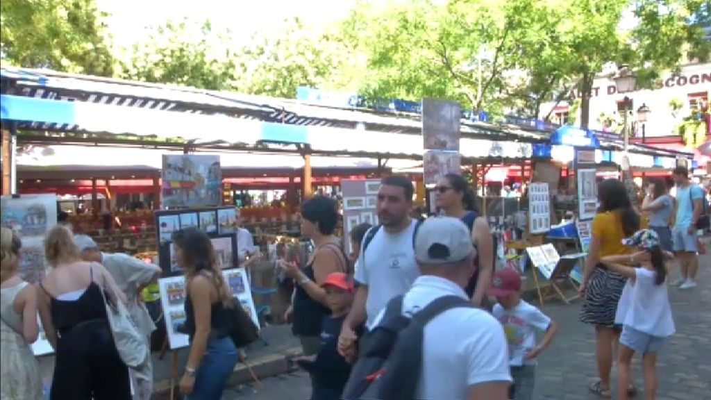 Comerciantes y pintores se pelean por el espacio del barrio parisino de Montmartre