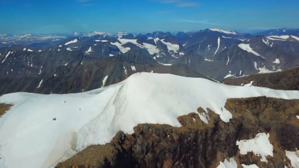 La ola de calor comienza a derretir el hielo del pico más alto de Suecia