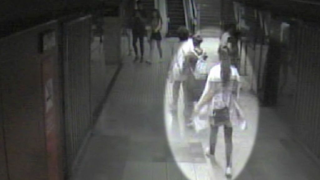 Cae en Barcelona una banda de carteristas que actuaba en el metro