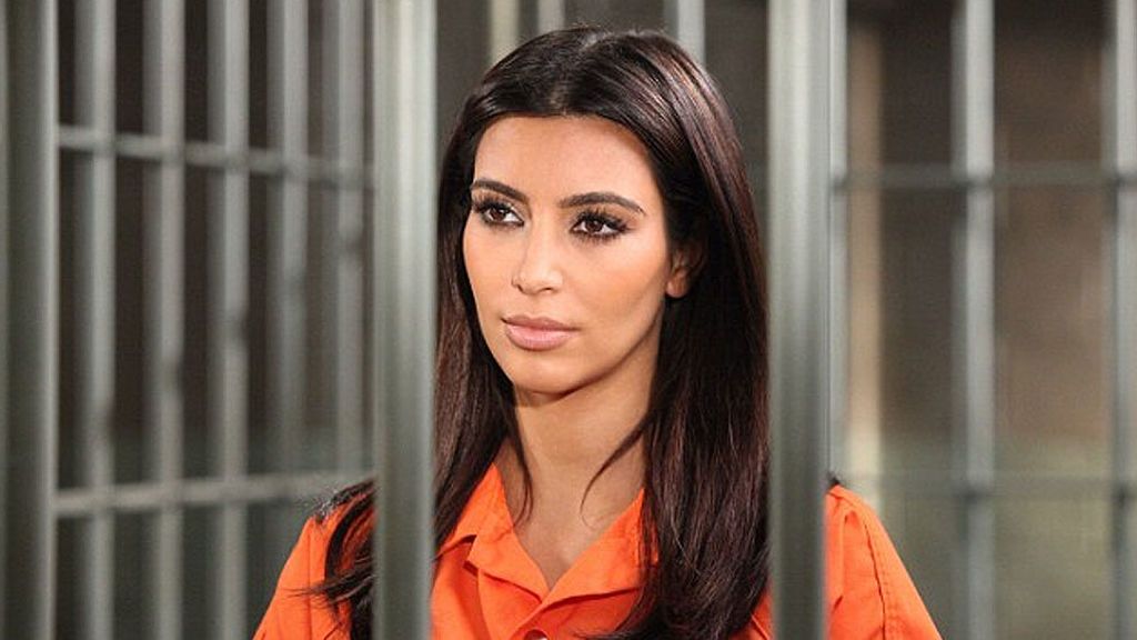 Kim Kardashian, entre rejas