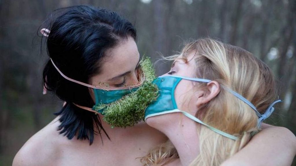 Te presentamos a los ecosexuales: gente que hace el amor a la naturaleza para salvarla Te presentamos a los ecosexuales: gente que hace el amor a la naturaleza para salvarla