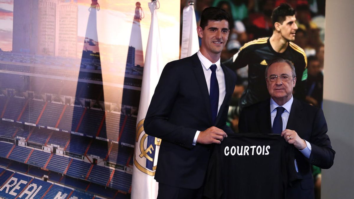 El gesto viral de Florentino Pérez en la presentación de Courtois con el Real Madrid