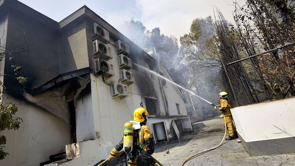 El incendio de Llutxent  arrasa ya 3.003 hectáreas y afecta a seis municipios